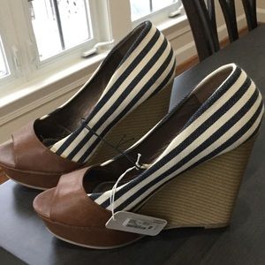 Brand new, super cute Preppy Nautical Sandal